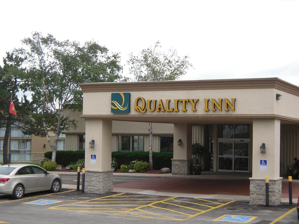 Quality Inn אואן סאונד מראה חיצוני תמונה